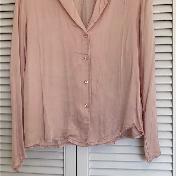 Don’t Ask Why Satin Collar Button Down - Picture 2 of 8